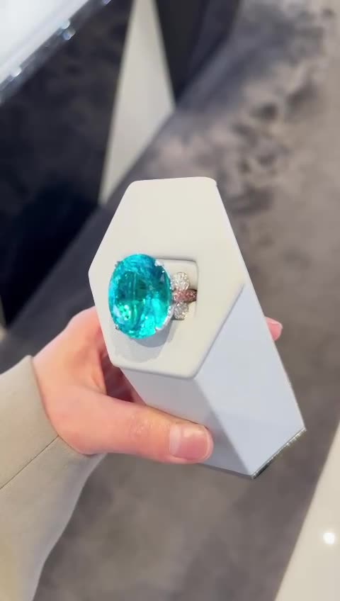 44.87 ct Paraiba Tourmaline